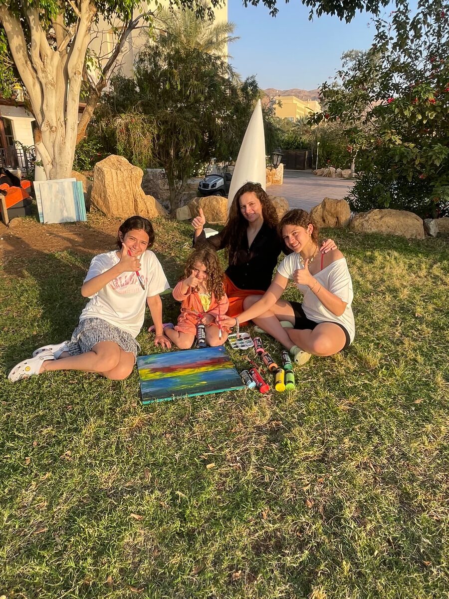 Art therapy session at the Dead Sea, Jordan, photo 6